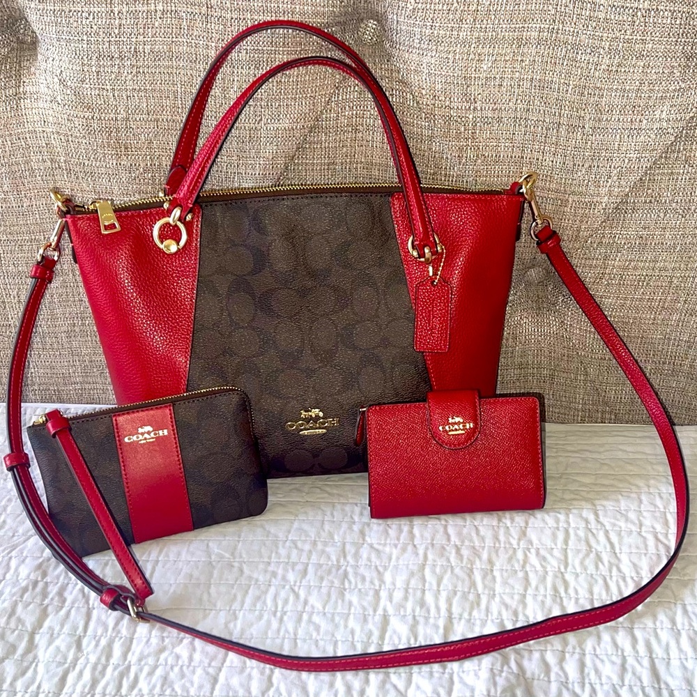Coach BUNDLE!!! ♥️